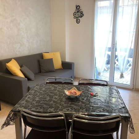 شقة Casa Francesca: Un Mare Di Relax! فنتيميليا المظهر الخارجي الصورة
