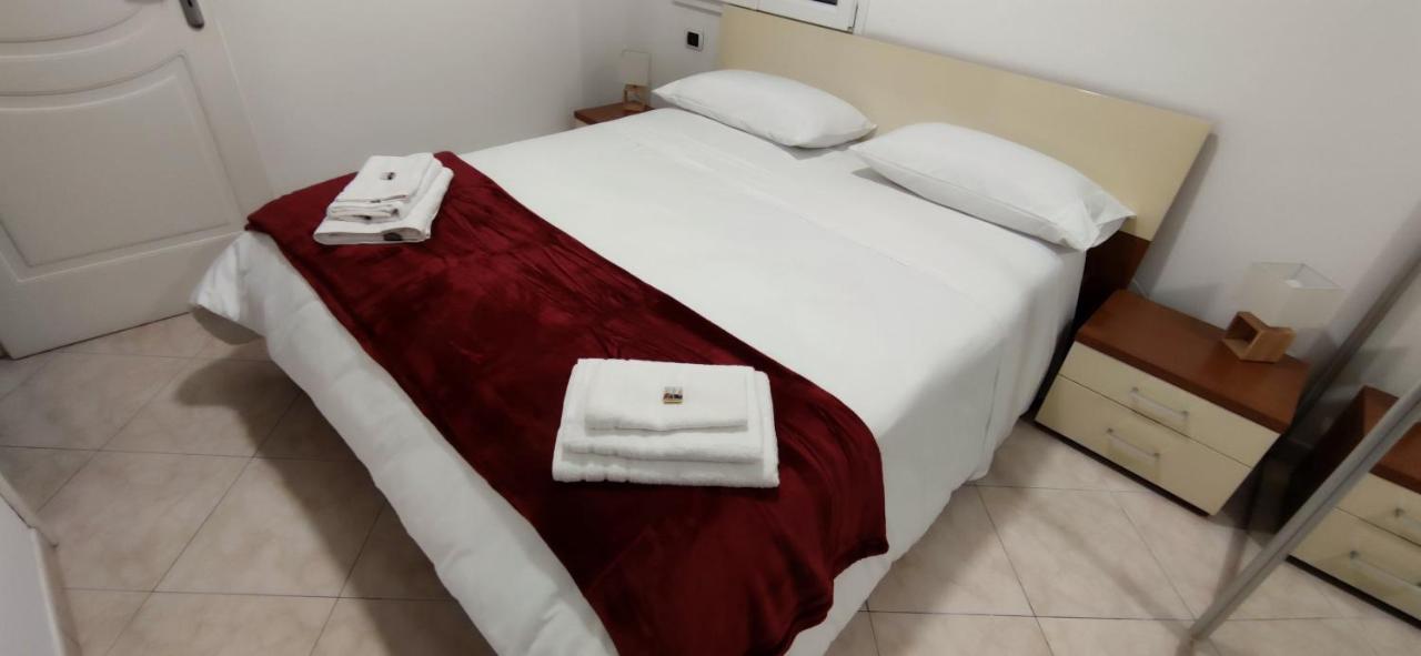 شقة Casa Francesca: Un Mare Di Relax! فنتيميليا المظهر الخارجي الصورة