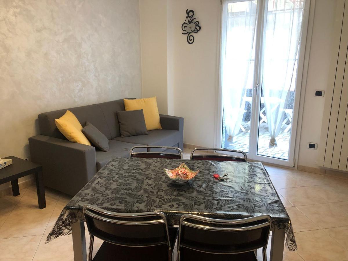 شقة Casa Francesca: Un Mare Di Relax! فنتيميليا المظهر الخارجي الصورة